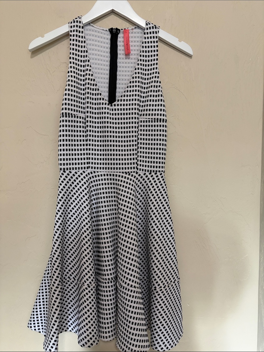 Eight Sixty Black and White Check Fit-and-Flare Dress. Excellent Condition!